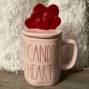 Rae Dunn  CANDY HEARTS Mug with Hearts Topper